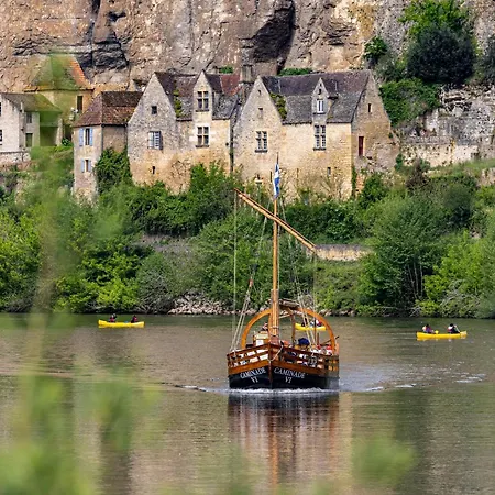 Mitoyen - 4 Personnes - Piscine Commune Montignac-Lascaux
