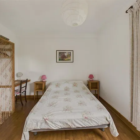 Mitoyen - 4 Personnes - Piscine Commune