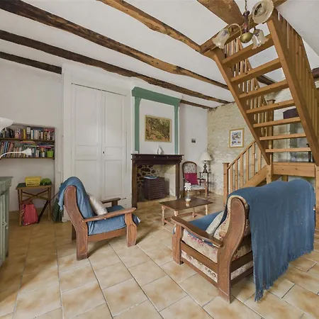 Mitoyen - 4 Personnes - Piscine Commune Montignac-Lascaux