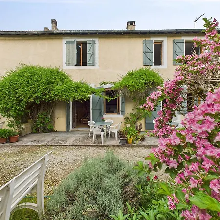 Mitoyen - 4 Personnes - Piscine Commune *