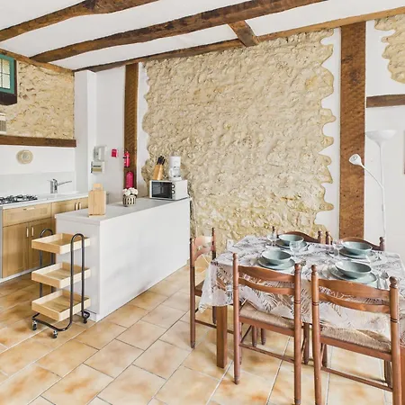 Mitoyen - 4 Personnes - Piscine Commune Holiday home *