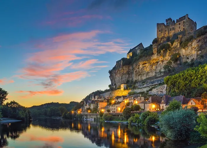 Mitoyen - 4 Personnes - Piscine Commune Vakantiehuis