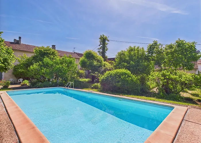 Mitoyen - 4 Personnes - Piscine Commune モンティニャック