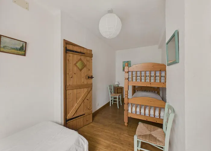 Mitoyen - 4 Personnes - Piscine Commune Vakantiehuis Montignac-Lascaux